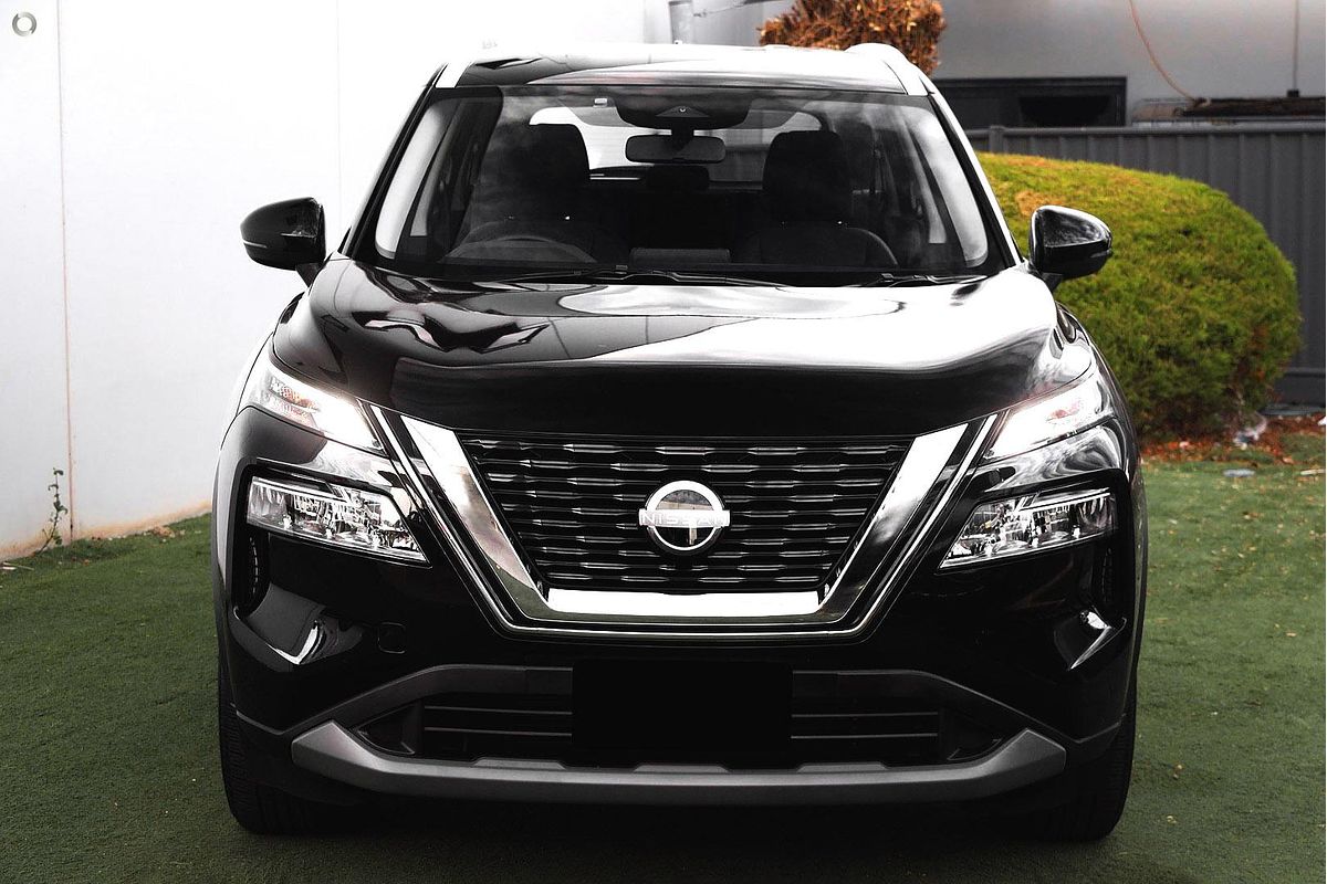 2025 Nissan X-TRAIL ST T33