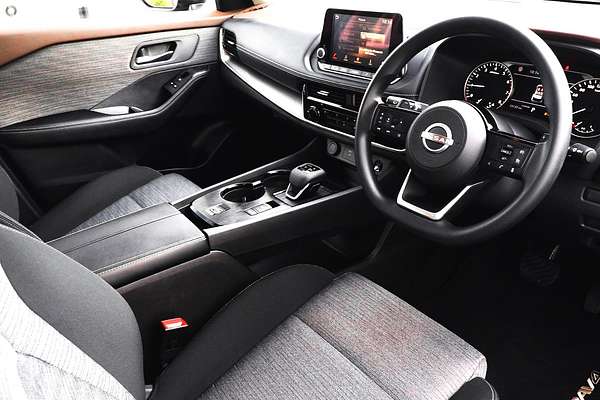 2025 Nissan X-TRAIL ST T33