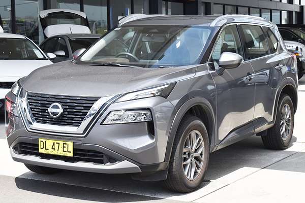 2024 Nissan X-TRAIL ST T33