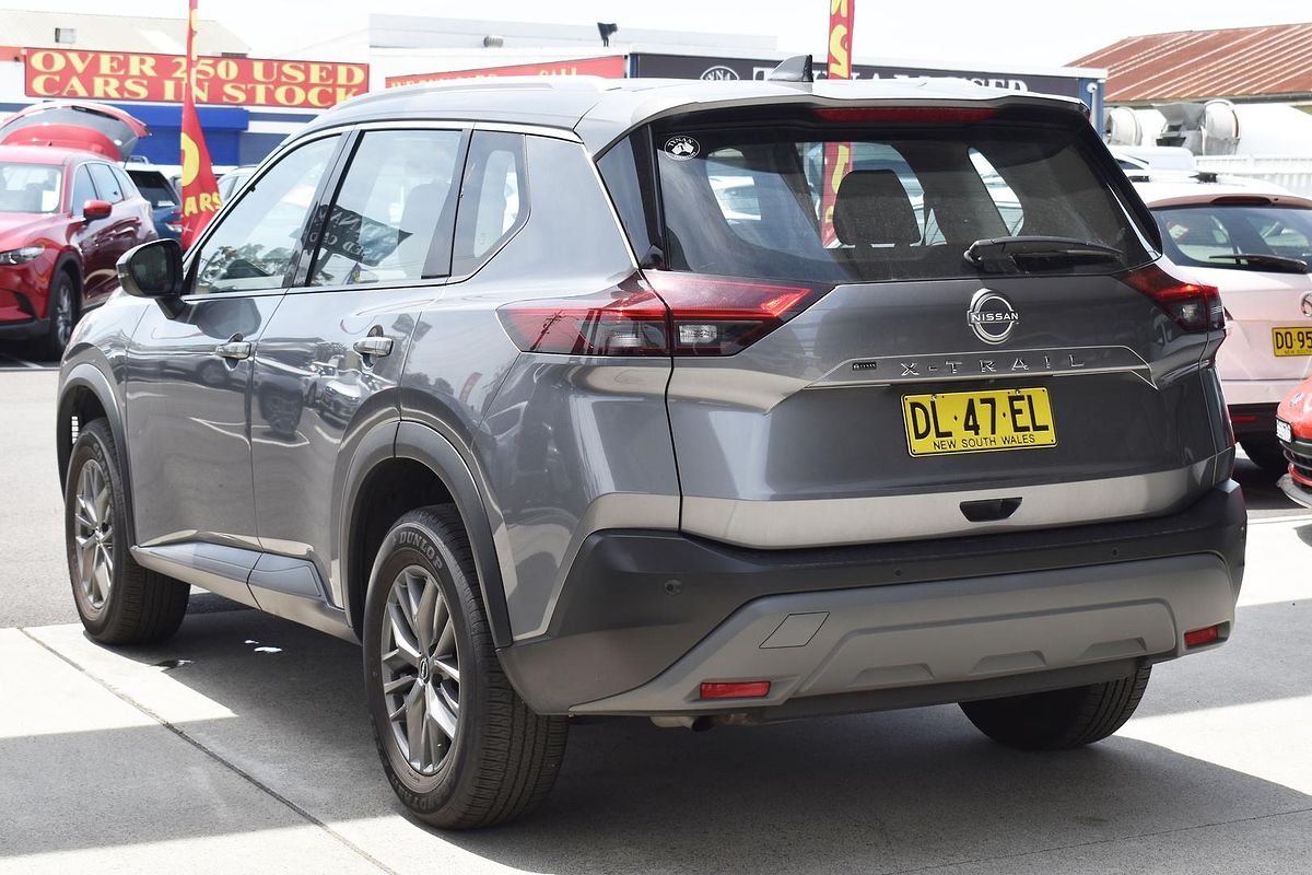 2024 Nissan X-TRAIL ST T33