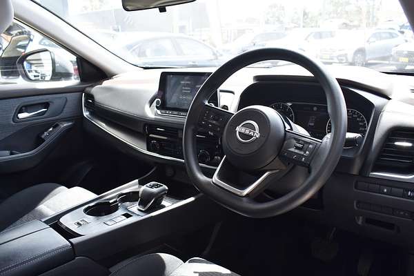 2024 Nissan X-TRAIL ST T33