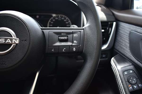 2024 Nissan X-TRAIL ST T33