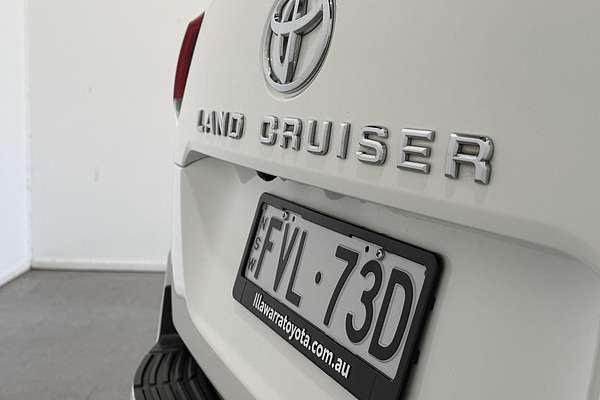 2022 Toyota Landcruiser Sahara FJA300R