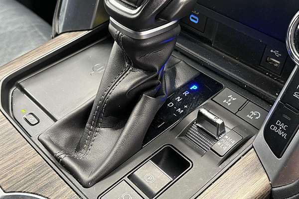 2022 Toyota Landcruiser Sahara FJA300R