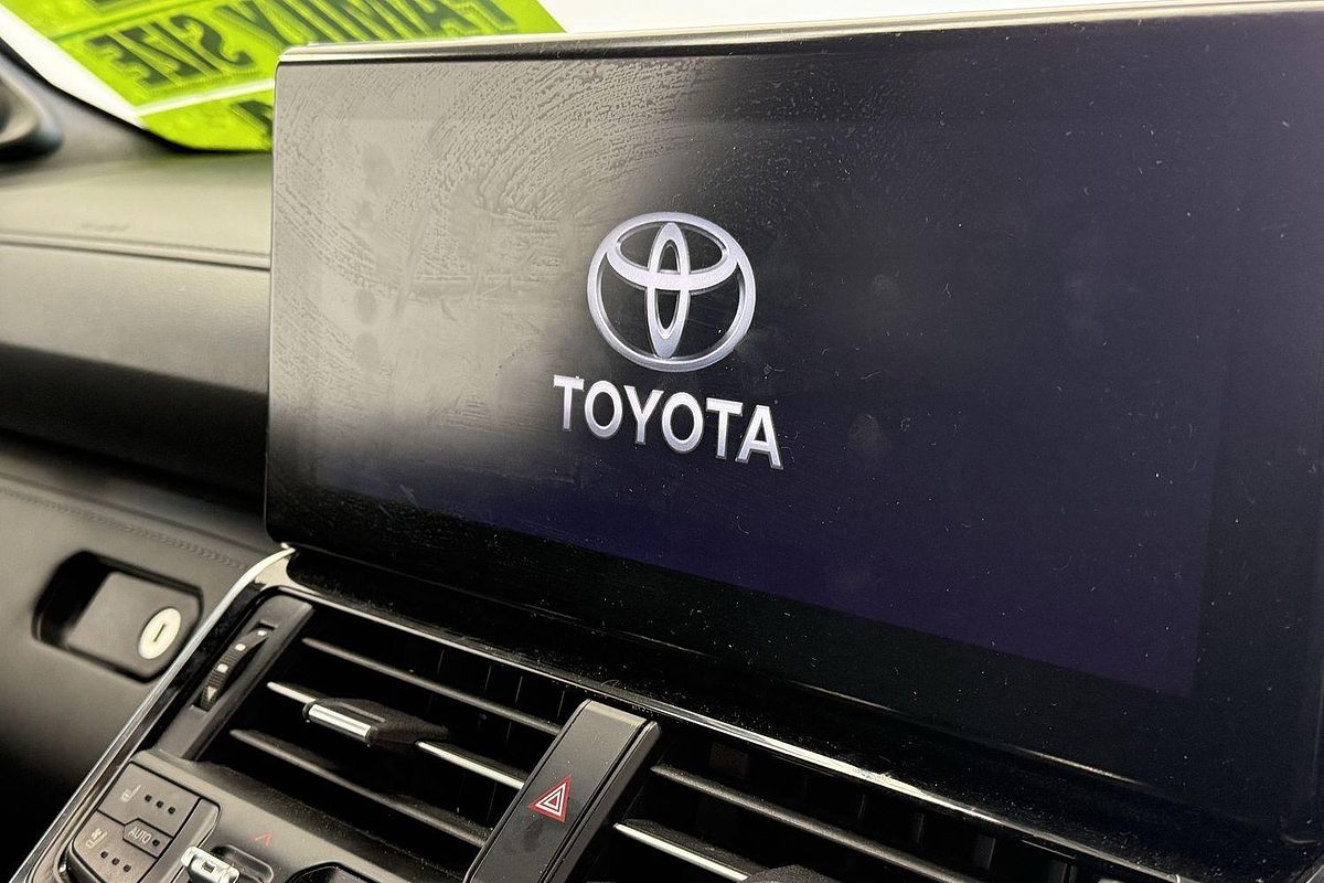 2022 Toyota Landcruiser Sahara FJA300R