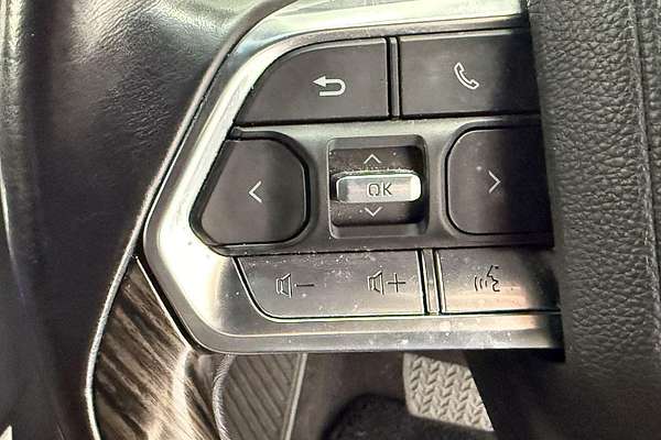 2022 Toyota Landcruiser Sahara FJA300R