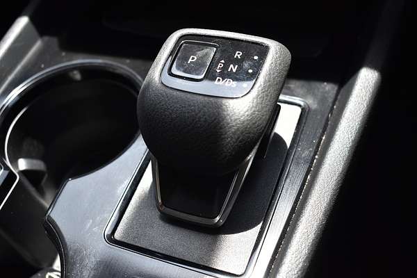 2024 Nissan X-TRAIL ST T33