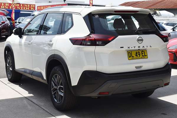 2024 Nissan X-TRAIL ST T33