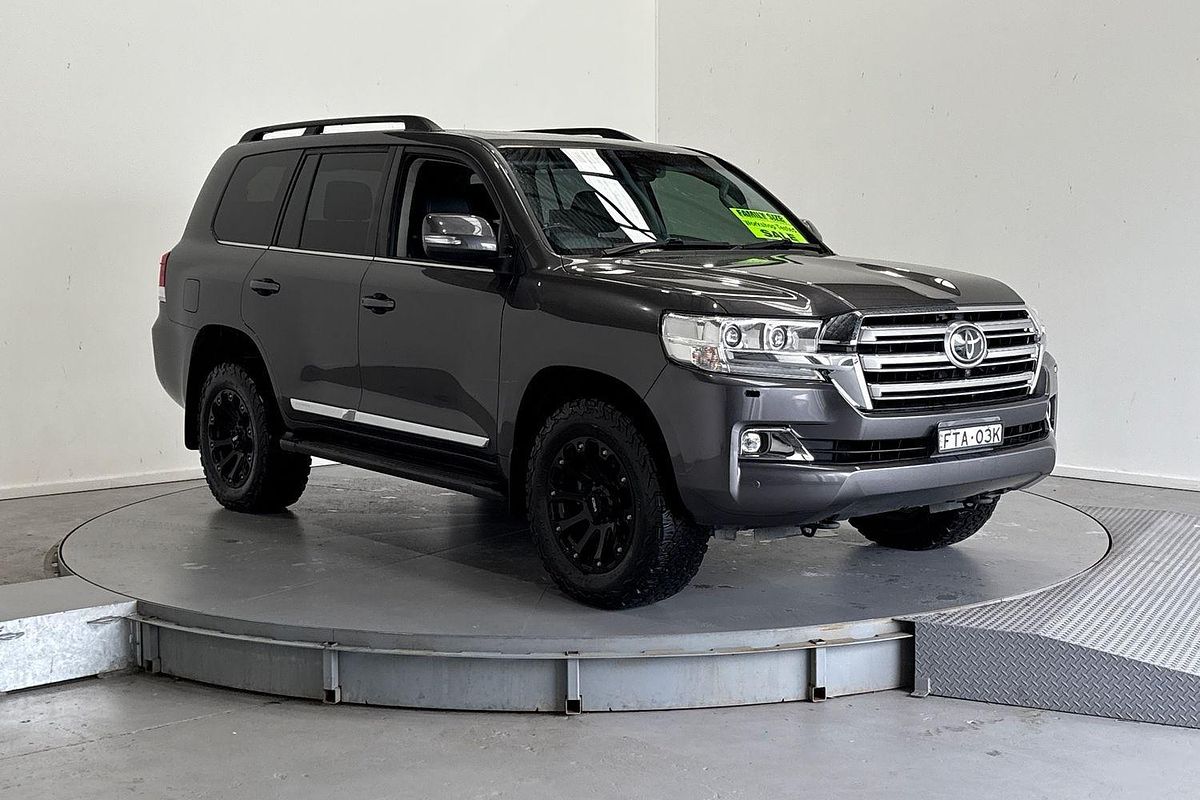 2018 Toyota Landcruiser Sahara VDJ200R