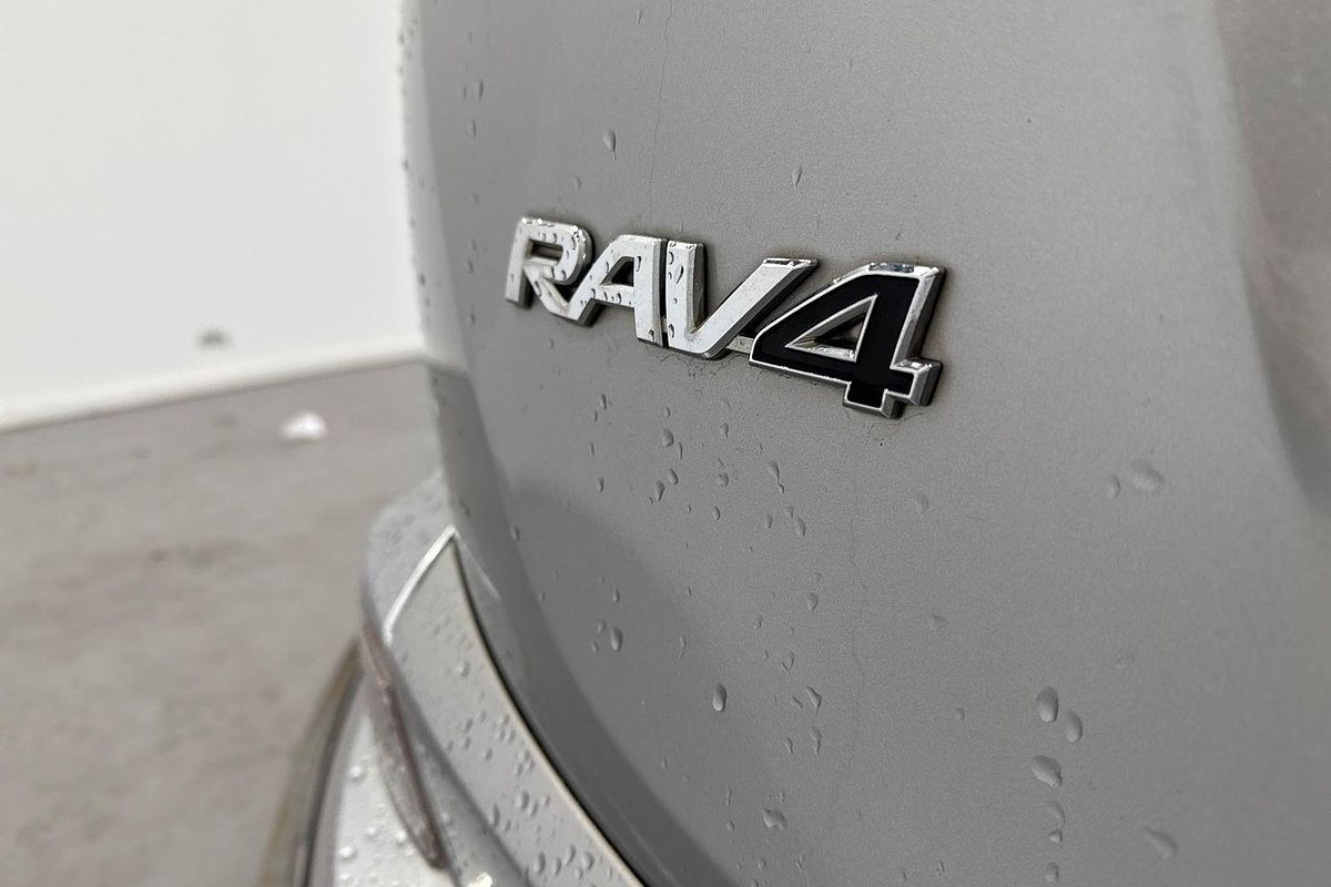 2018 Toyota RAV4 GX ASA44R