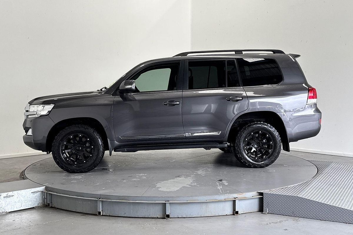 2018 Toyota Landcruiser Sahara VDJ200R