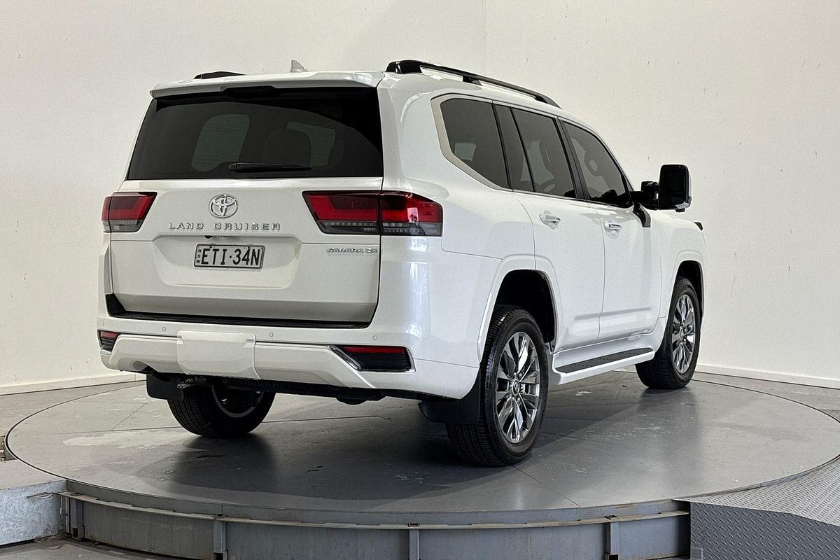 2022 Toyota Landcruiser Sahara ZX FJA300R