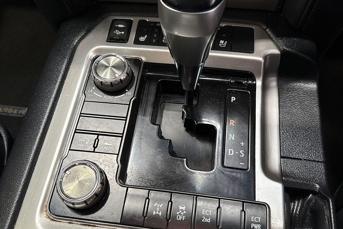 2018 Toyota Landcruiser Sahara VDJ200R