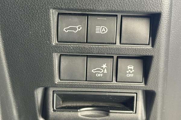 2022 Toyota Landcruiser Sahara FJA300R