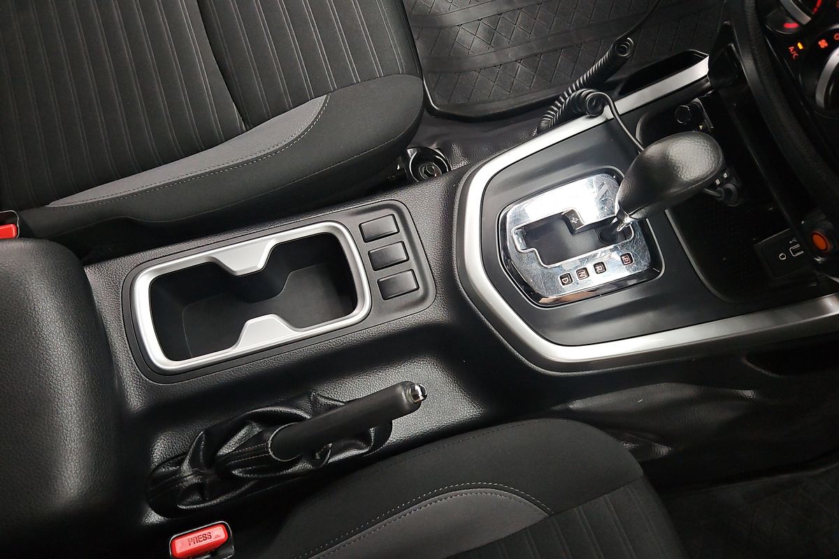 2022 Nissan Navara SL D23 Rear Wheel Drive