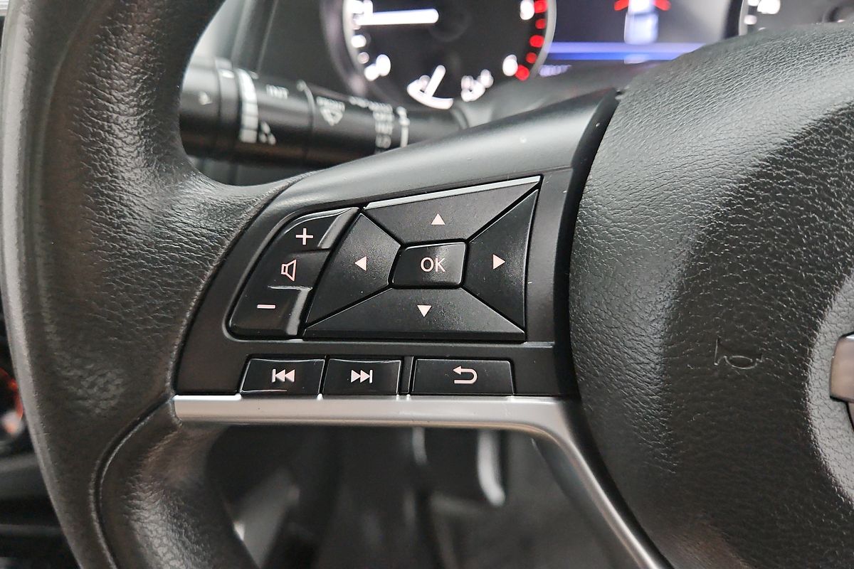 2022 Nissan Navara SL D23 Rear Wheel Drive