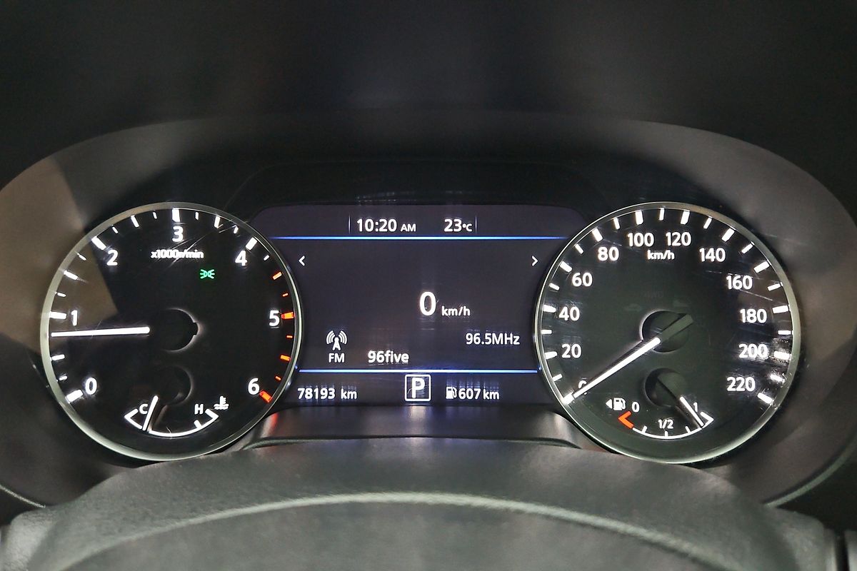 2022 Nissan Navara SL D23 Rear Wheel Drive