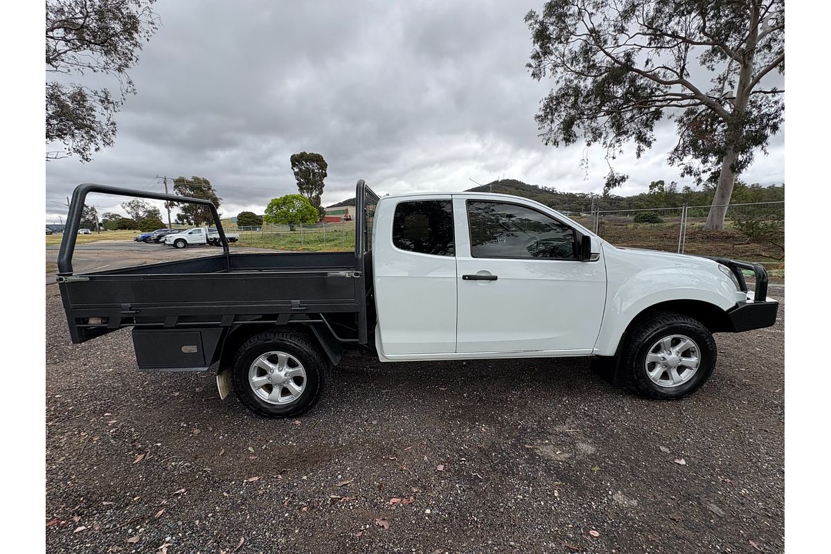 2018 Isuzu D-MAX SX 4X4