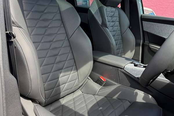 2025 Peugeot 3008 GT Premium Hybrid P64