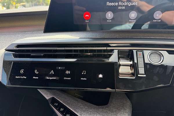 2025 Peugeot 3008 GT Premium Hybrid P64