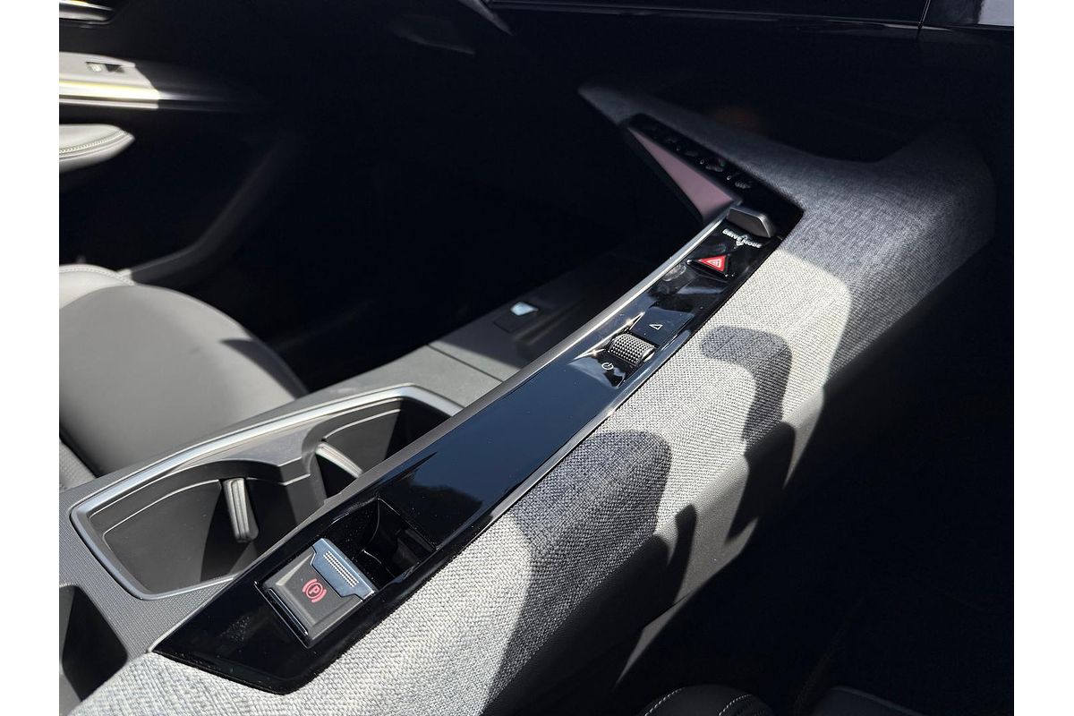 2025 Peugeot 3008 GT Premium Hybrid P64