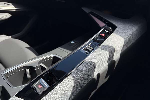 2025 Peugeot 3008 GT Premium Hybrid P64