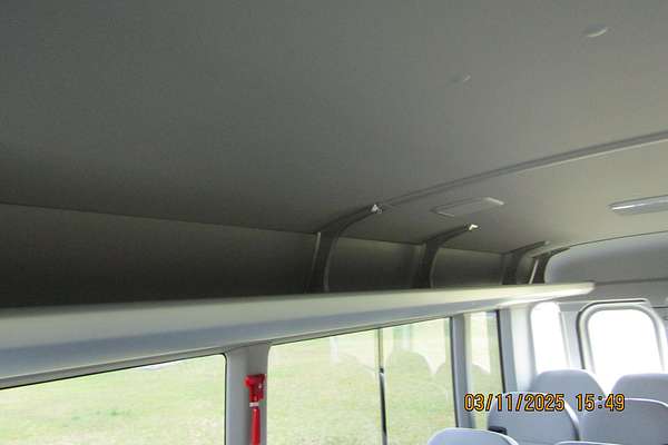 2025 Toyota Coaster GDB70R