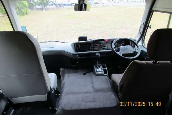 2025 Toyota Coaster GDB70R