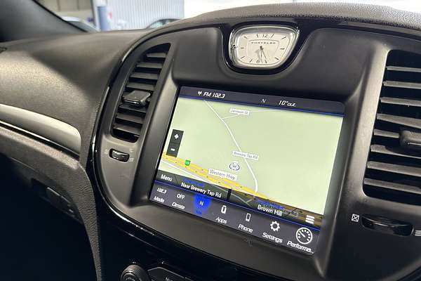 2021 Chrysler 300 SRT Core LX