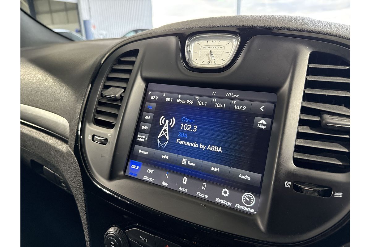 2021 Chrysler 300 SRT Core LX