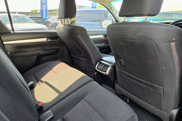 2019 Toyota Hilux SR5 GUN126R 4X4