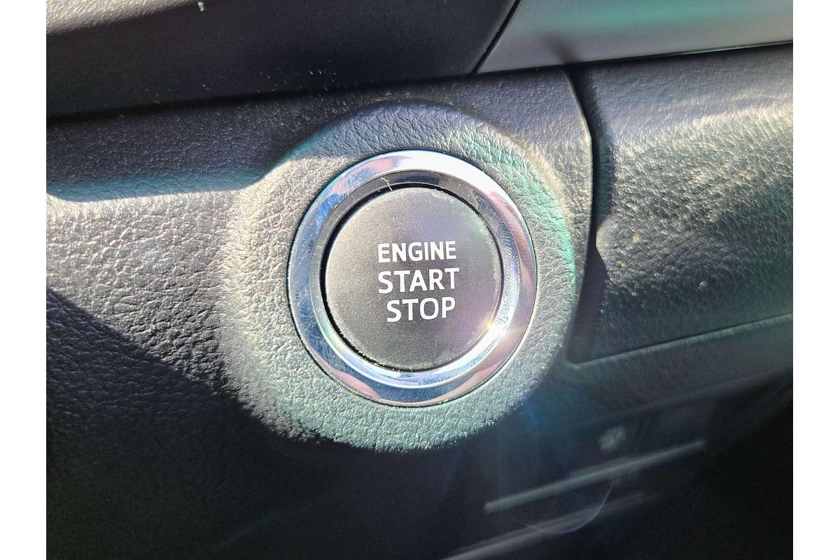 2019 Toyota Hilux SR5 GUN126R 4X4