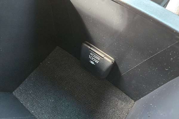 2019 Toyota Hilux SR5 GUN126R 4X4