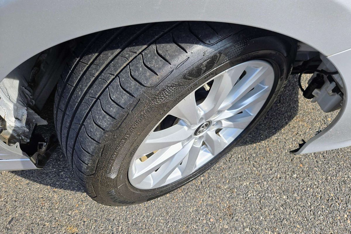 2019 Toyota Camry Ascent ASV70R