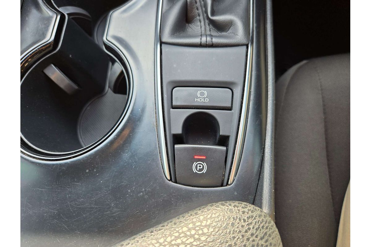 2019 Toyota Camry Ascent ASV70R