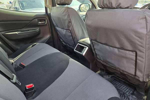 2019 Mitsubishi Triton GLX+ MR 4X4