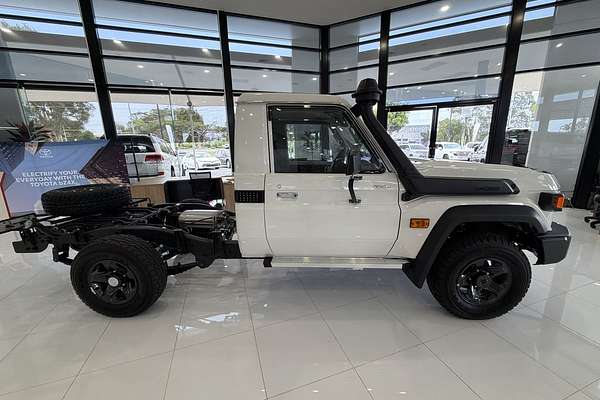 2025 Toyota Landcruiser GXL VDJL79R 4X4
