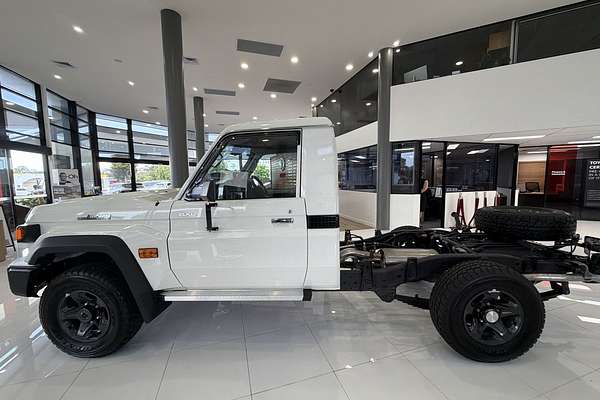 2025 Toyota Landcruiser GXL VDJL79R 4X4