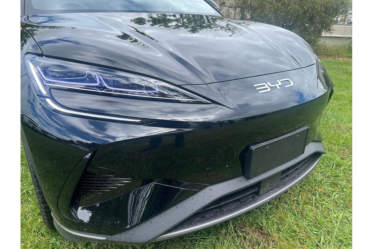 2025 BYD SEALION 7 Performance