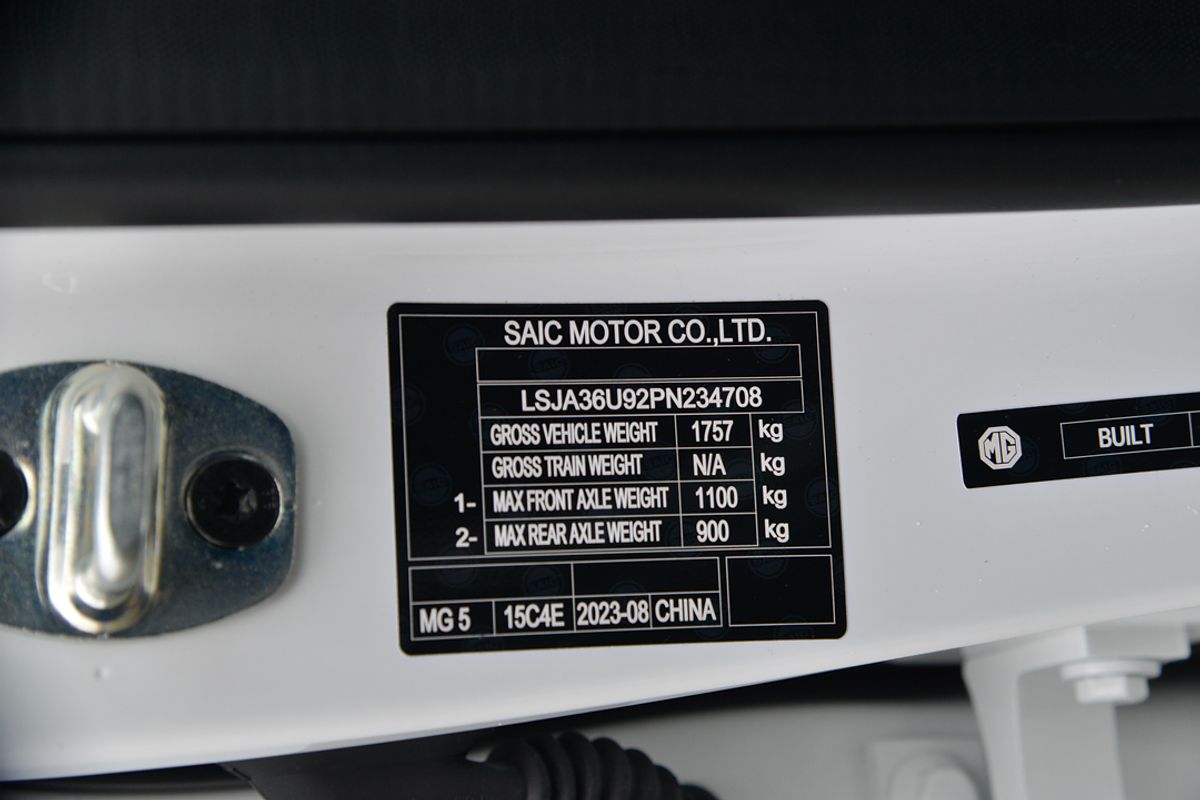 2023 MG MG5 Essence