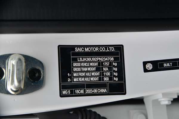 2023 MG MG5 Essence