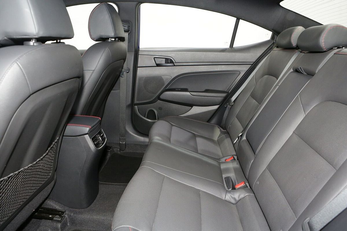 2019 Hyundai Elantra Sport AD.2