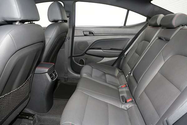 2019 Hyundai Elantra Sport AD.2