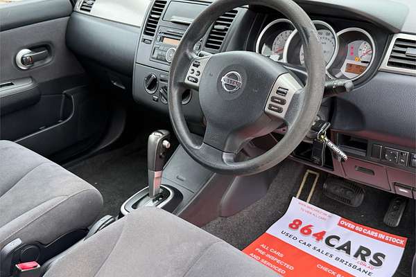 2010 Nissan Tiida ST C11