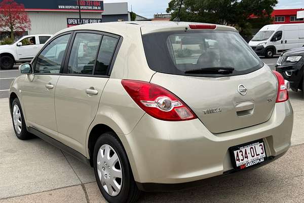 2010 Nissan Tiida ST C11