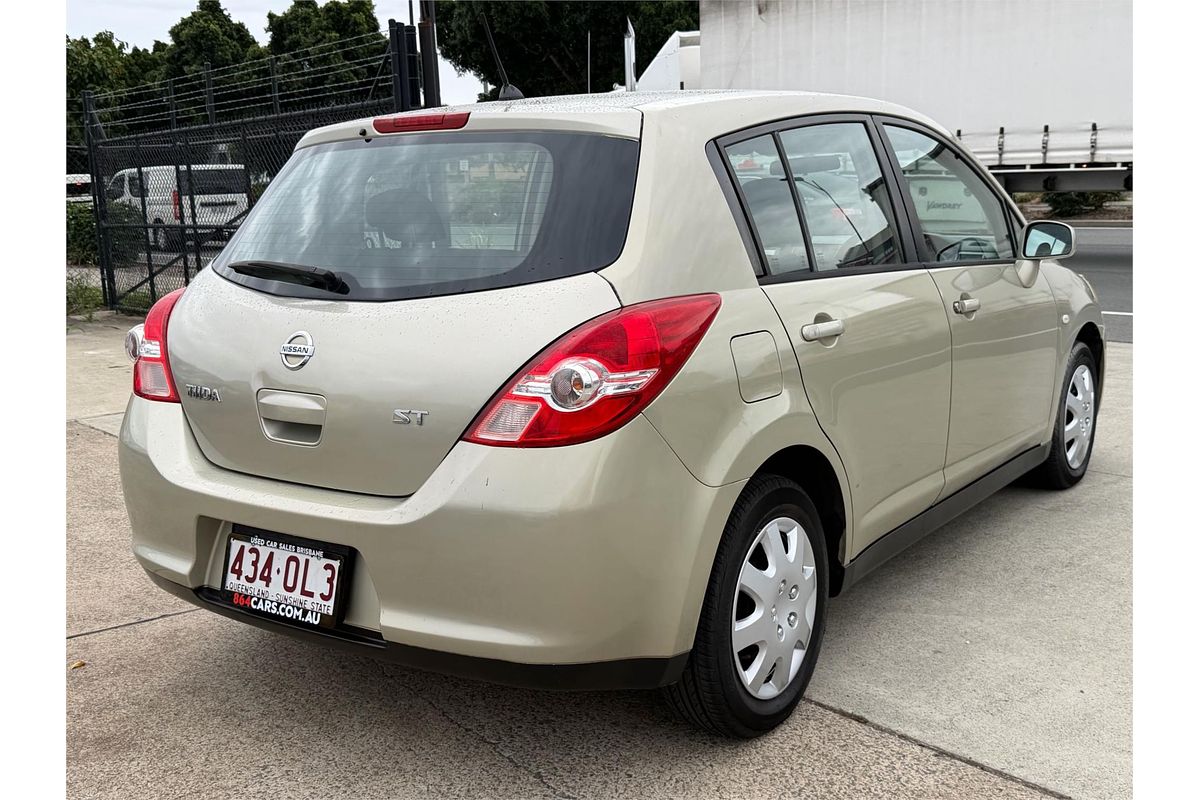 2010 Nissan Tiida ST C11