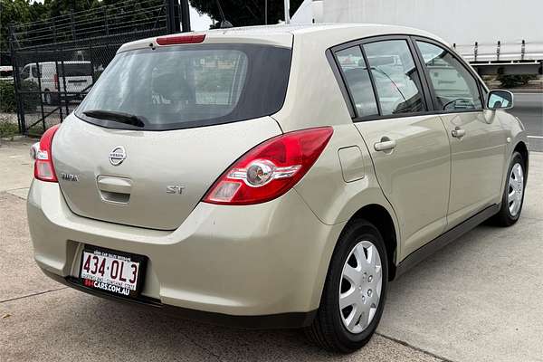 2010 Nissan Tiida ST C11