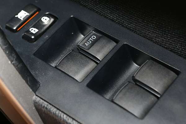 2015 Toyota Corolla SX ZRE172R