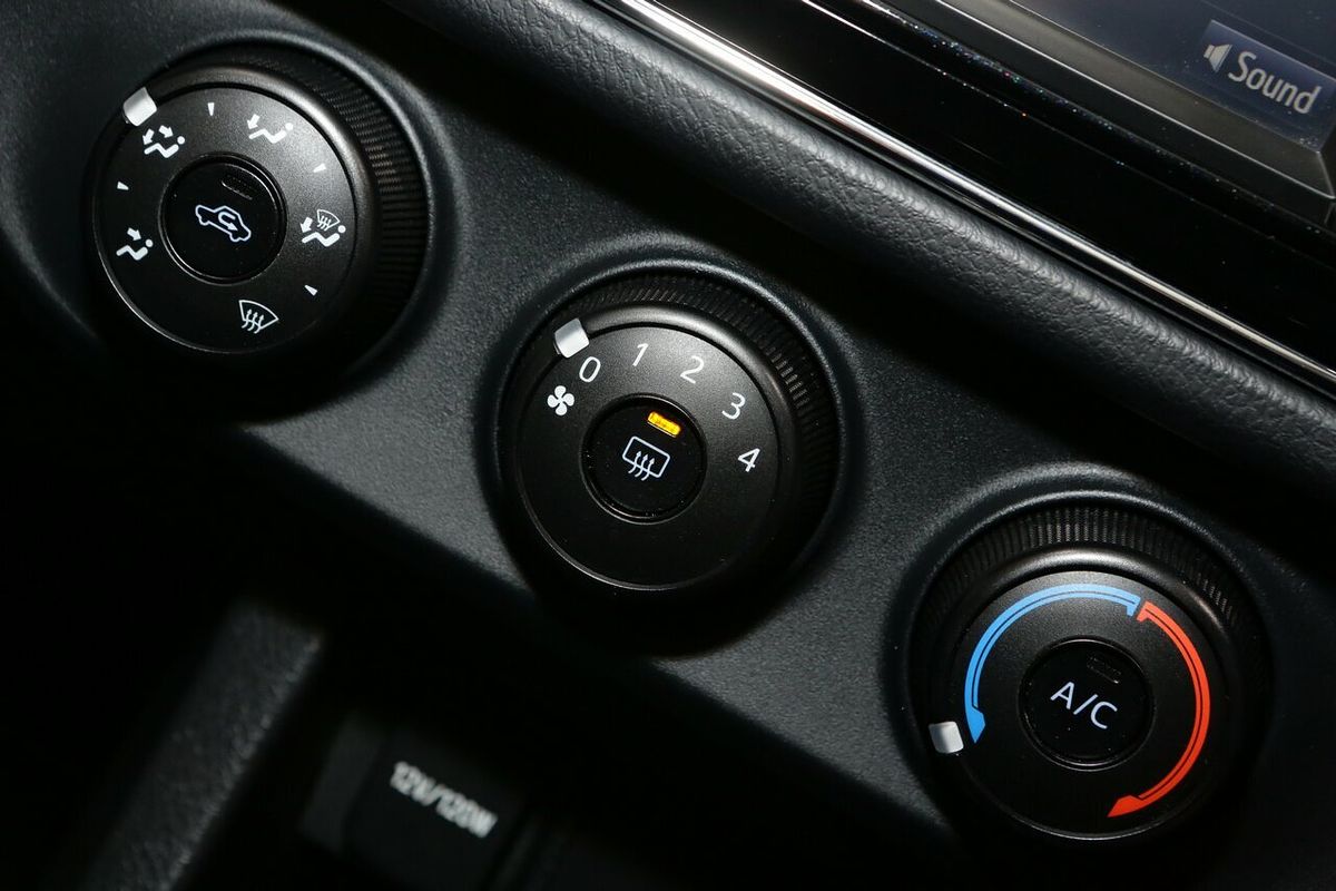 2015 Toyota Corolla SX ZRE172R