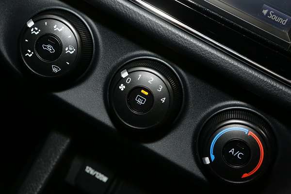 2015 Toyota Corolla SX ZRE172R